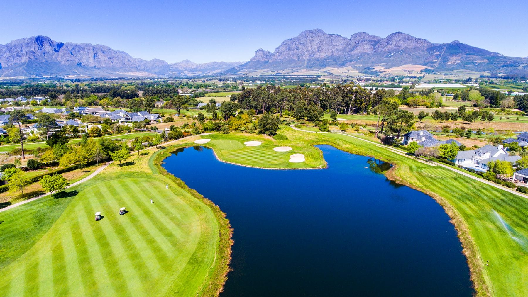 Pearl Valley fairway beneath the Drakenstein mountains, Franschhoek
