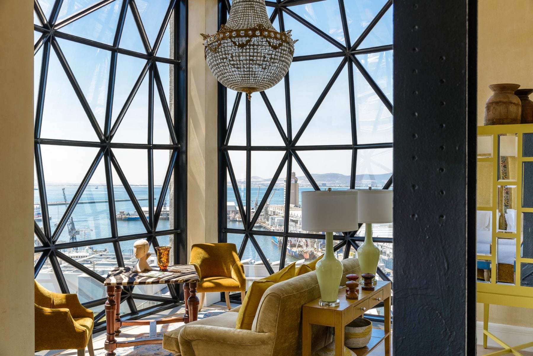 The Silo rooftop pool with Table Mountain view