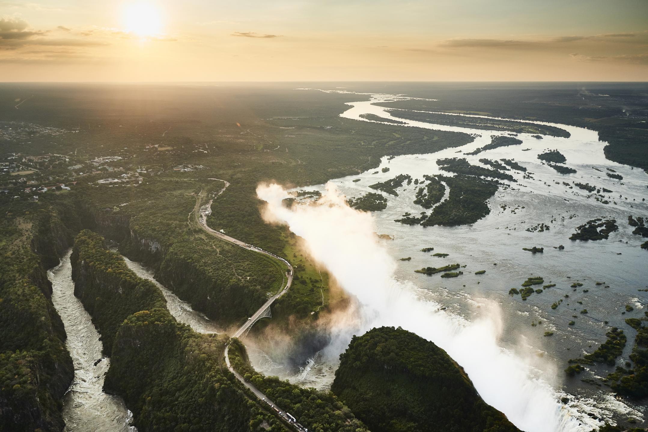 Victoria Falls golf above the Zambezi gorge